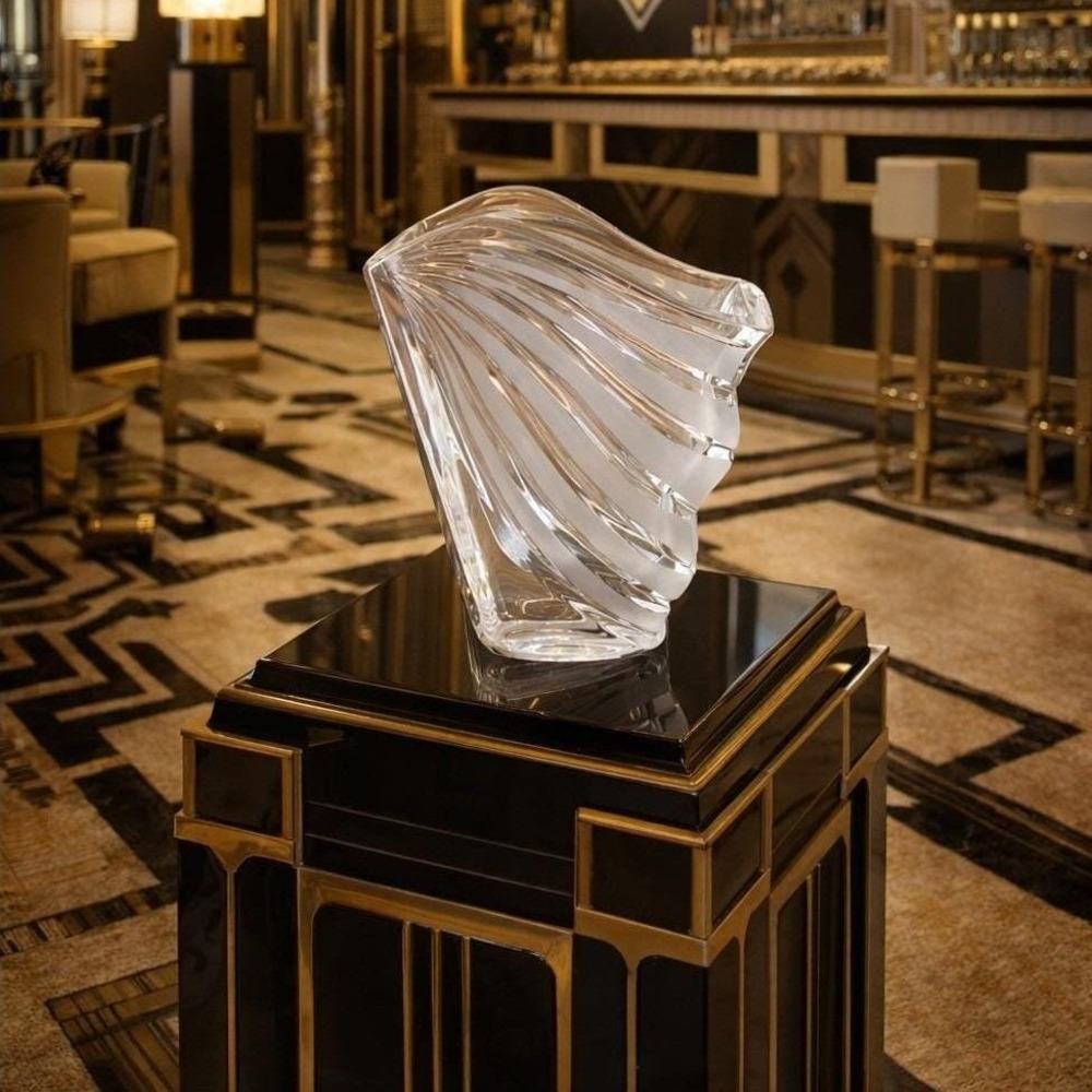 Vintage Art Deco Fan Swirl Frosted Crystal Vase Decorative Accent‎ Piece